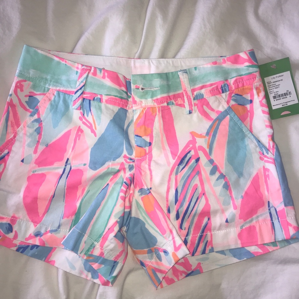Lilly Pulitzer Callahan Shorts out to sea
